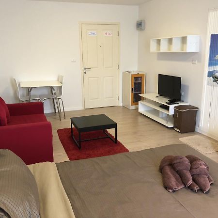 Baan Peang Ploen Condonium By Yongwisut HHQ Exteriér fotografie